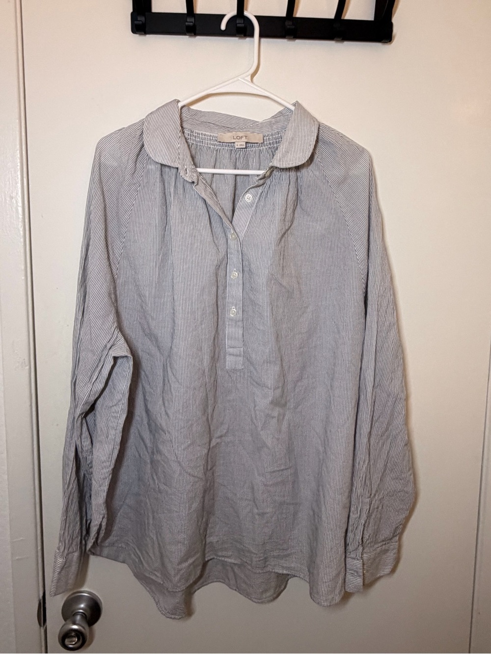 LOFT Womens Gray Pinstripe Button-Up Shirt